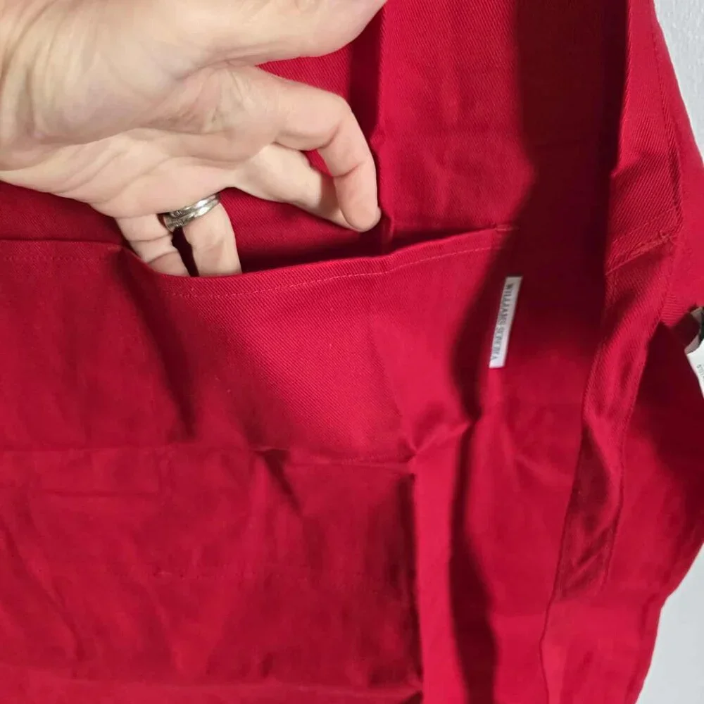 NWOT Williams-Sonoma Thick Apron with Piggy